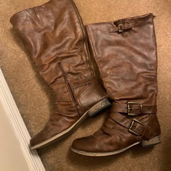 carlos santana riding boots
